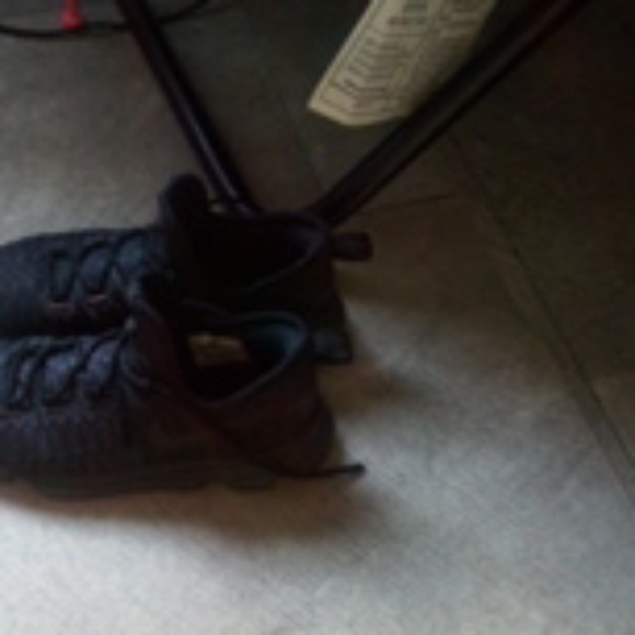 Kd 9 triple black - Picture 1 of 3